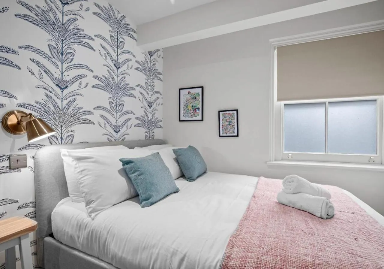 Narrow House - Free Parking By My Getaways Villa Brighton 0*,  United Kingdom