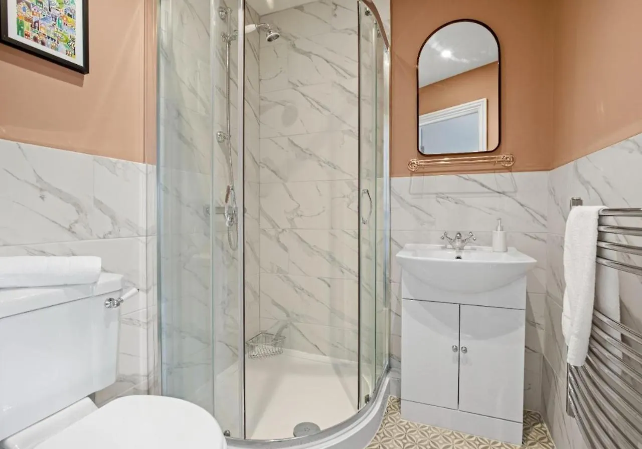 Narrow House - Free Parking By My Getaways Villa Brighton